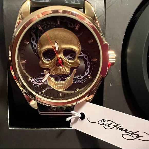 Ed Hardy NWT Gold Tone Black Face Heart ♥️ Kills Skull Watch & Bluetooth Speaker - Picture 4 of 7